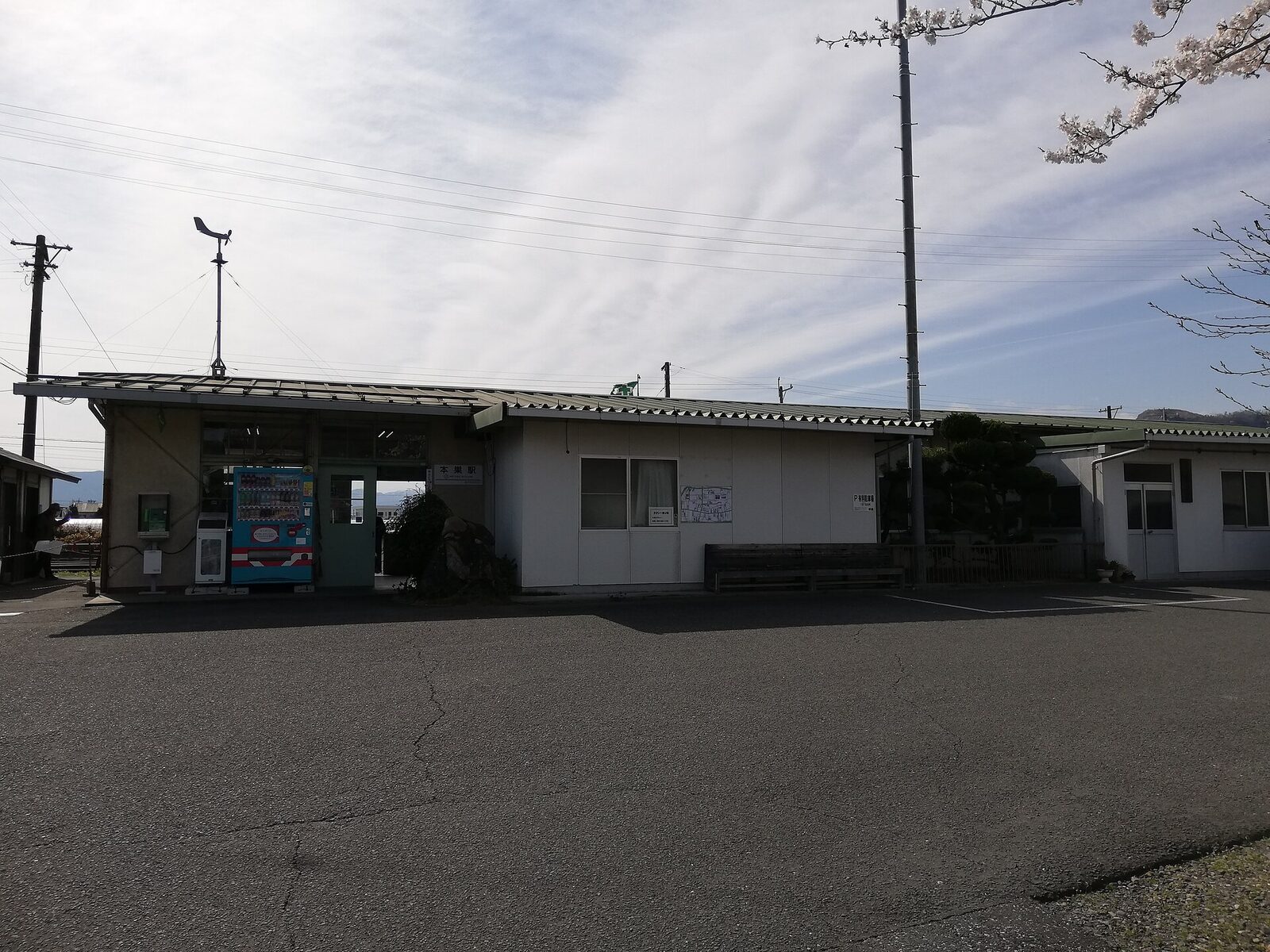 樽見鉄道 本巣駅の駅舎